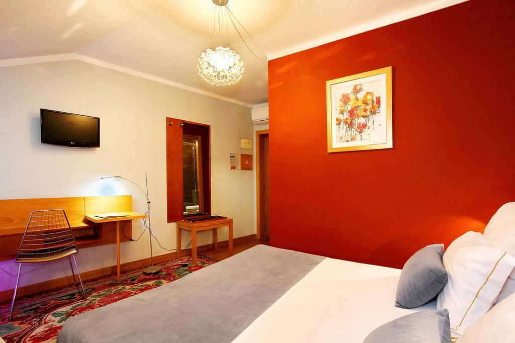 Hotel Mestre De Avis Guimaraes Bilik gambar